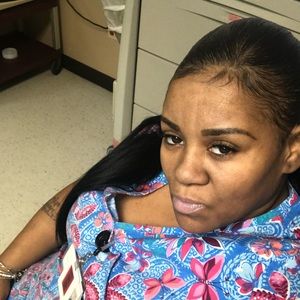 Meet your Posher, Sharonda